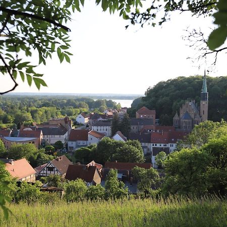 Fliedergarten Oderberg - Charmante, Grosse Ferienwohnung ภายนอก รูปภาพ
